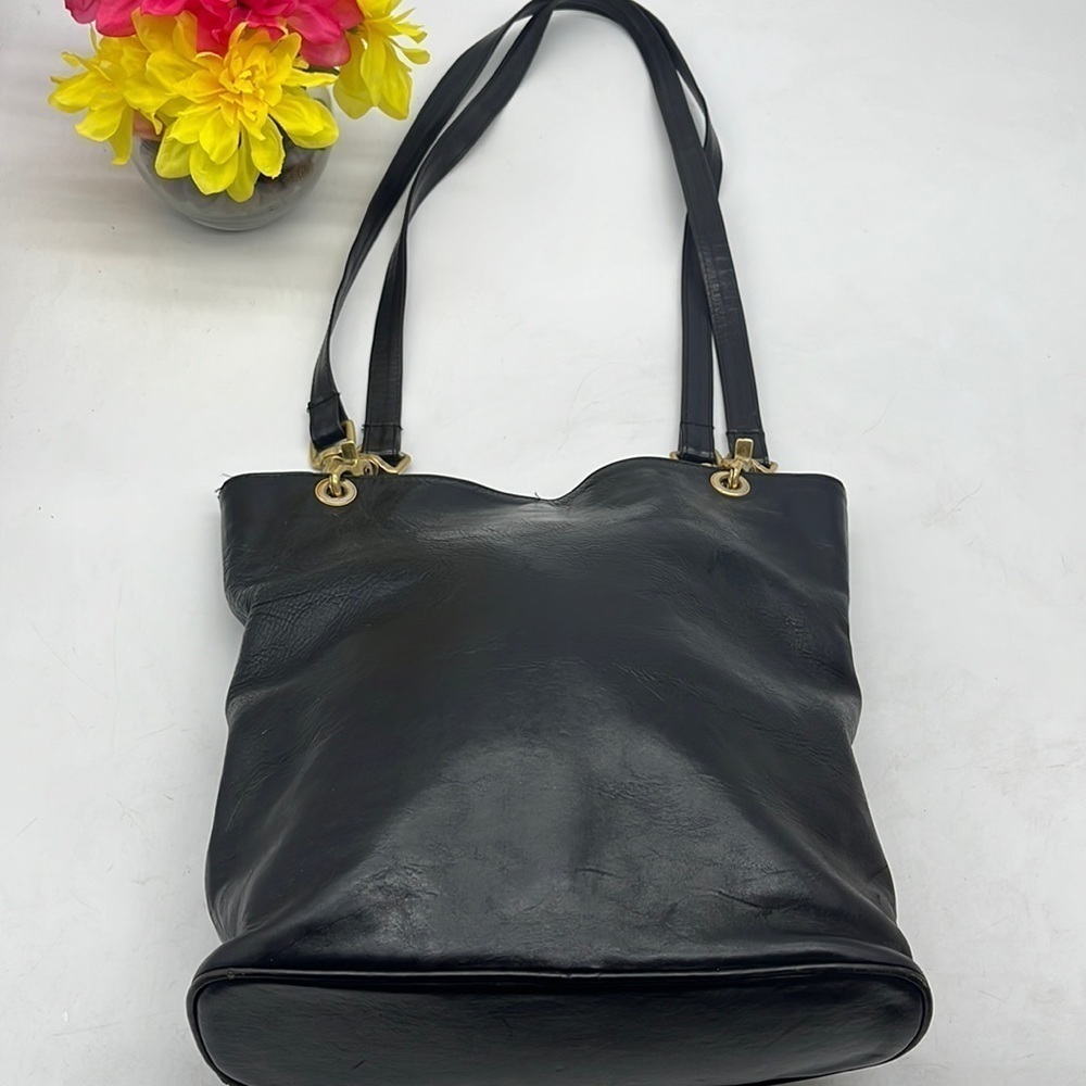 Jenny and the Boys Vintage black Leather Crossbody Bag. BP3494B